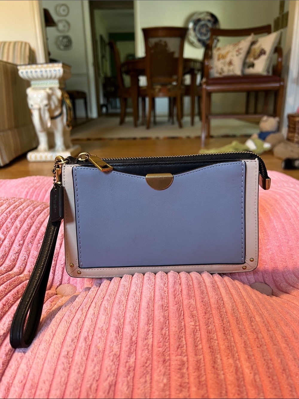 Coach Dreamer Clutch - Picture 2 of 16